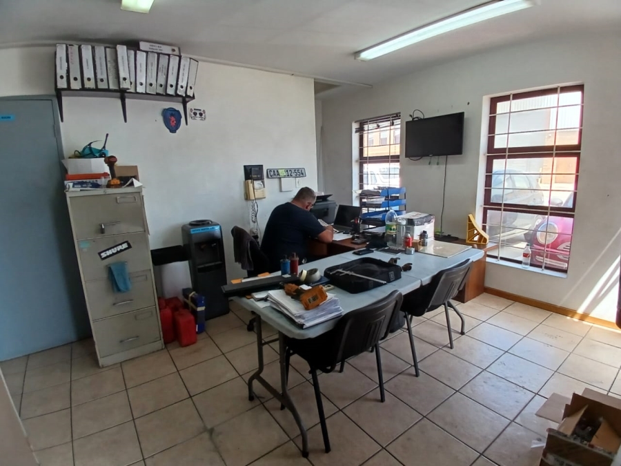 To Let commercial Property for Rent in Montague Gardens Western Cape